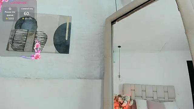 Sarah GothicGirl online show from 9, 5, 2026