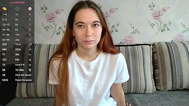 KissKarina online show from 1, 10, 2025