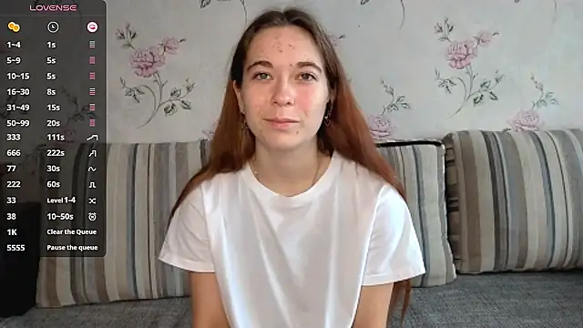 KissKarina online show from 5, 10, 2025