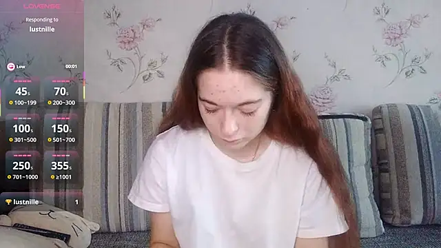 KissKarina online show from 31, 10, 2025