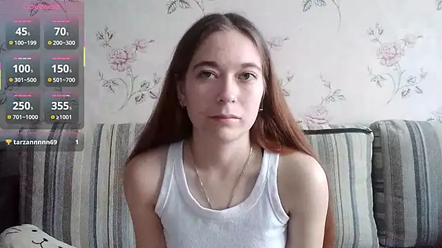 KissKarina online show from 11, 11, 2025