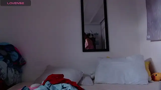 Snapshot of AllysonStonne chatting on 2, 12, 2025 AllysonStonne online show from 2, 12, 2025