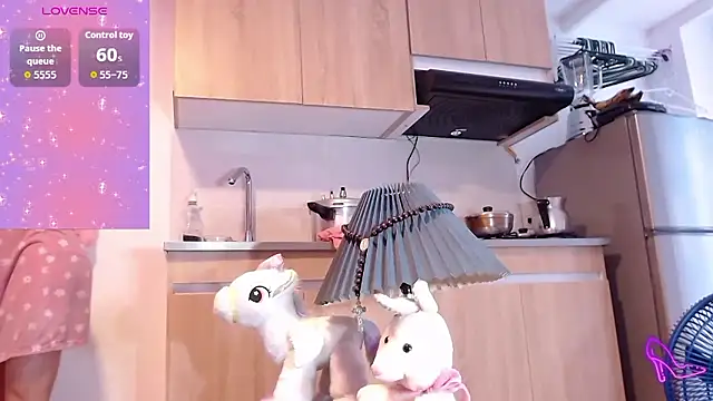 Snapshot of AllysonStonne chatting on 8, 1, 2026 AllysonStonne online show from 8, 1, 2026