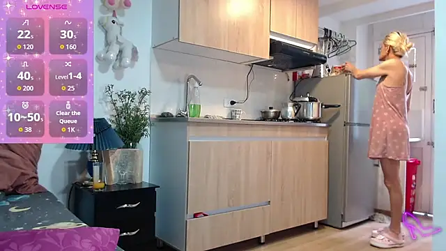 Snapshot of AllysonStonne chatting on 24, 2, 2026 AllysonStonne online show from 24, 2, 2026