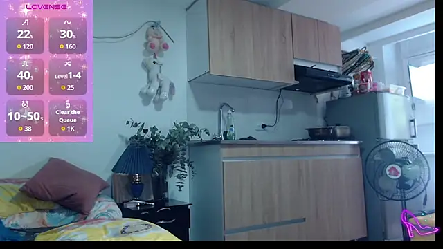 Snapshot of AllysonStonne chatting on 16, 3, 2026 AllysonStonne online show from 16, 3, 2026