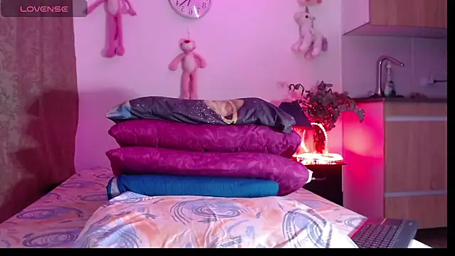 Snapshot of AllysonStonne chatting on 24, 3, 2026 AllysonStonne online show from 24, 3, 2026