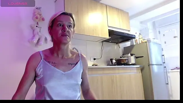 Snapshot of AllysonStonne chatting on 27, 3, 2026 AllysonStonne online show from 27, 3, 2026