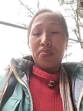 cute love00 online show from 11, 2, 2026