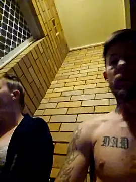 Snapshot of Couplesplay1 chatting on 11, 10, 2025 Couplesplay1 online show from 11, 10, 2025