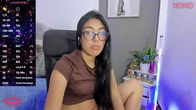 Allison 19   online show from 20, 11, 2025