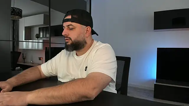 Snapshot of DravenPeak chatting on 27, 4, 2026 DravenPeak online show from 27, 4, 2026
