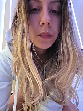 PetiteSecrets online show from 10, 11, 2025