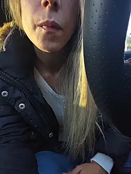 PetiteSecrets online show from 3, 12, 2025