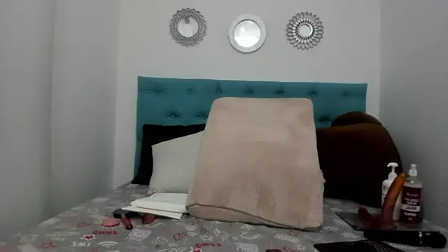 candy big tits18 online show from 21, 11, 2025