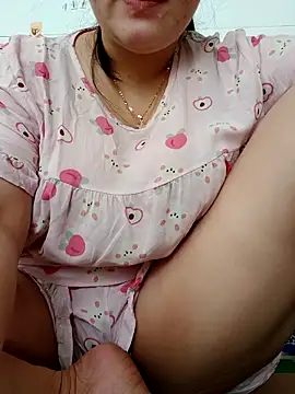 Snapshot of _Babyrose_ chatting on 16, 2, 2026 Babyrose online show from 16, 2, 2026