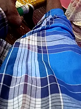 Snapshot of dolphiinn chatting on 15, 10, 2025 dolphiinn online show from 15, 10, 2025