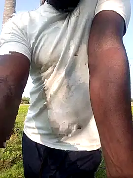 Snapshot of dolphiinn chatting on 11, 4, 2026 dolphiinn online show from 11, 4, 2026