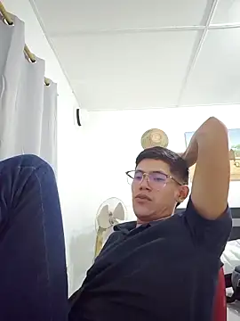 Snapshot of Ajhg98 chatting on 25, 2, 2026 Ajhg98 online show from 25, 2, 2026