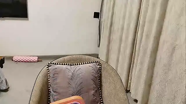 Snapshot of Shi_luo2025 chatting on 20, 3, 2026 Shi luo2025 online show from 20, 3, 2026