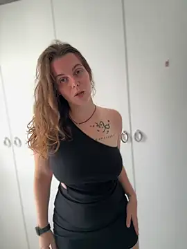 TenderLaGlamor online show from 18, 9, 2025