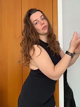 Snapshot of TenderLaGlamor chatting on 7, 3, 2026 TenderLaGlamor online show from 7, 3, 2026