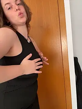 TenderLaGlamor online show from 2, 5, 2026