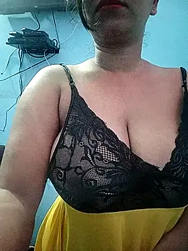 Snapshot of Lusty-radhika chatting on 9, 9, 2025 Lusty-radhika online show from 9, 9, 2025
