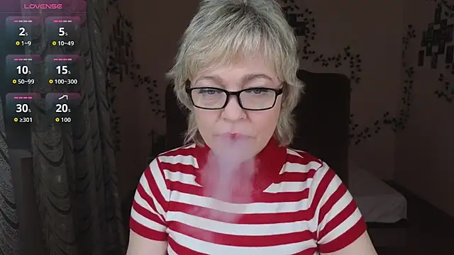 Snapshot of Rosette_Pricky chatting on 6, 11, 2025 Rosette Pricky online show from 6, 11, 2025