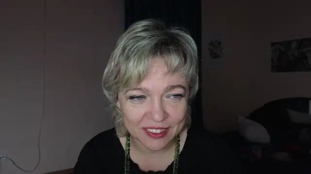 Snapshot of Rosette_Pricky chatting on 14, 11, 2025 Rosette Pricky online show from 14, 11, 2025