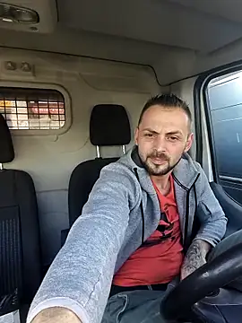 papichulo0099 online show from 27, 2, 2026