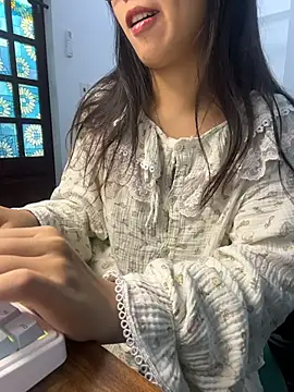 bunny b4nny online show from 28, 11, 2025