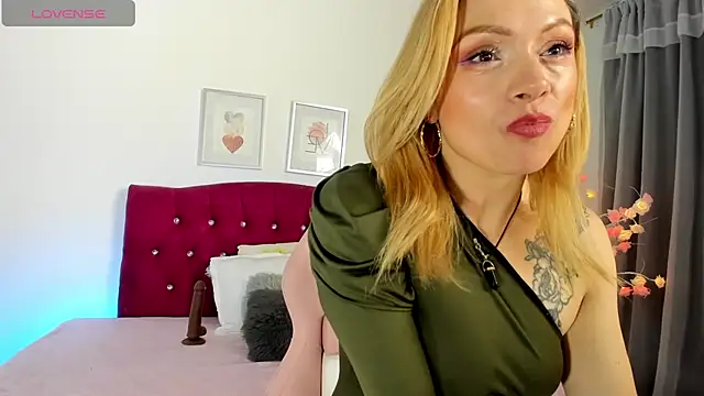 scarlett blake11 online show from 10, 10, 2025