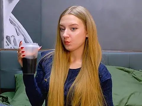 DarcyWilsy online show from 21, 10, 2025