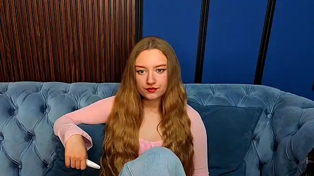 DarcyWilsy online show from 19, 11, 2025