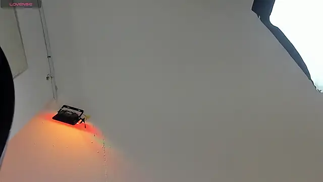 kristal joi dl online show from 2, 11, 2025