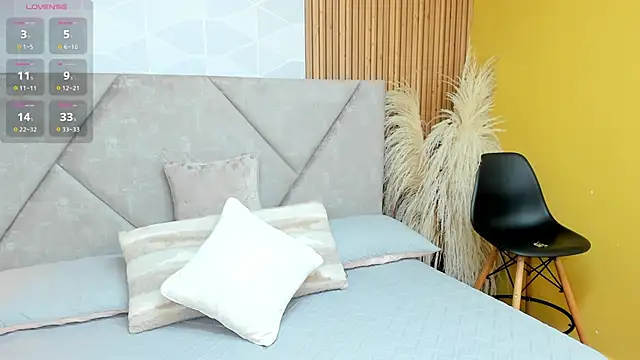 Brunnette Sensation online show from 5, 11, 2025