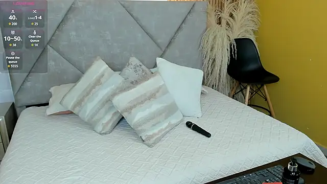 Brunnette Sensation online show from 26, 11, 2025