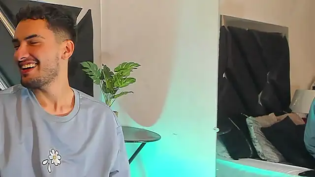 AlekRuizx online show from 25, 9, 2025