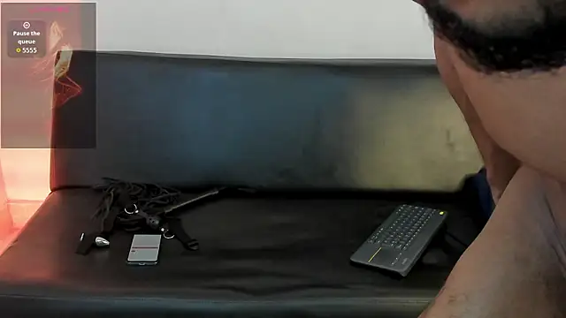 zarek lux online show from 8, 3, 2026