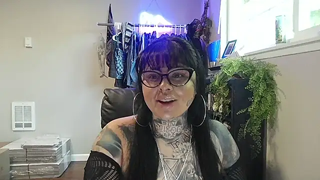 chicanachic13 online show from 24, 5, 2026