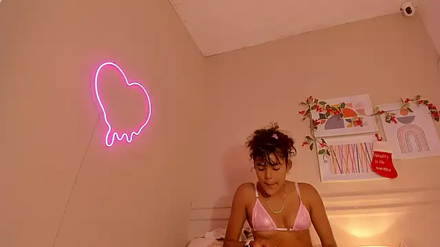 Snapshot of _aleja_x chatting on 20, 12, 2025 aleja x online show from 20, 12, 2025