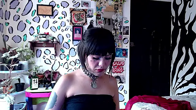 MistressMariam  online show from 26, 9, 2025