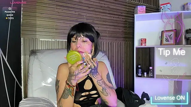 MistressMariam  online show from 20, 11, 2025