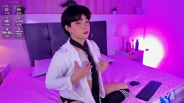 Creamy Angelo online show from 29, 9, 2025