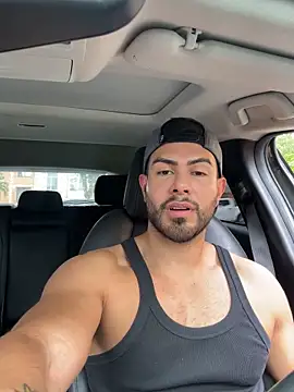 Snapshot of ZarekFox chatting on 11, 9, 2025 ZarekFox online show from 11, 9, 2025