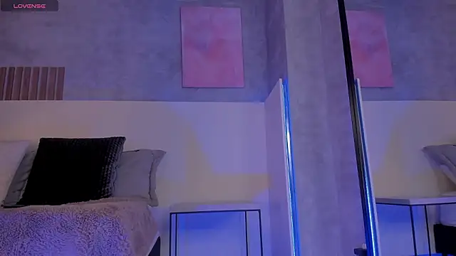 Miia Parker online show from 4, 2, 2026