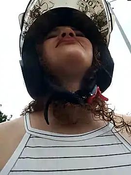 SirenRouge 69 online show from 5, 12, 2025