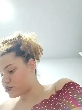 Snapshot of SirenRouge_69 chatting on 14, 3, 2026 SirenRouge 69 online show from 14, 3, 2026