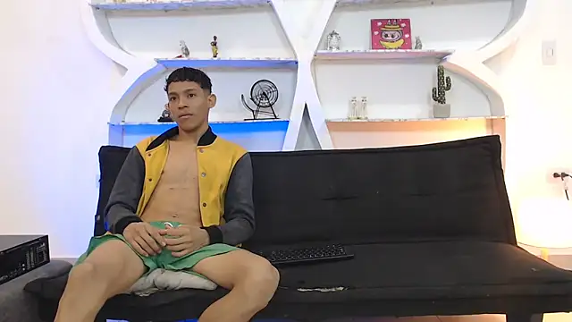 BEAUTY BOYS1 online show from 25, 11, 2025