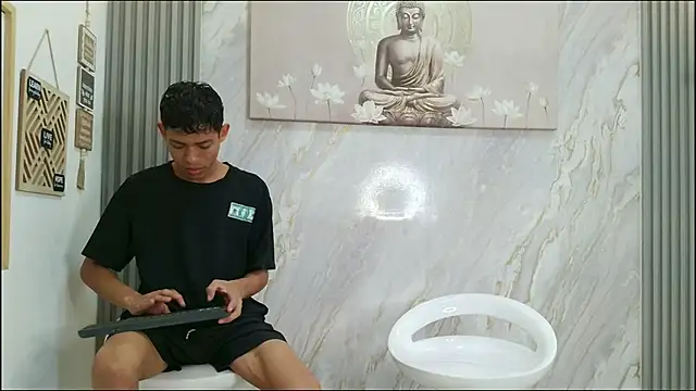 BEAUTY BOYS1 online show from 5, 2, 2026